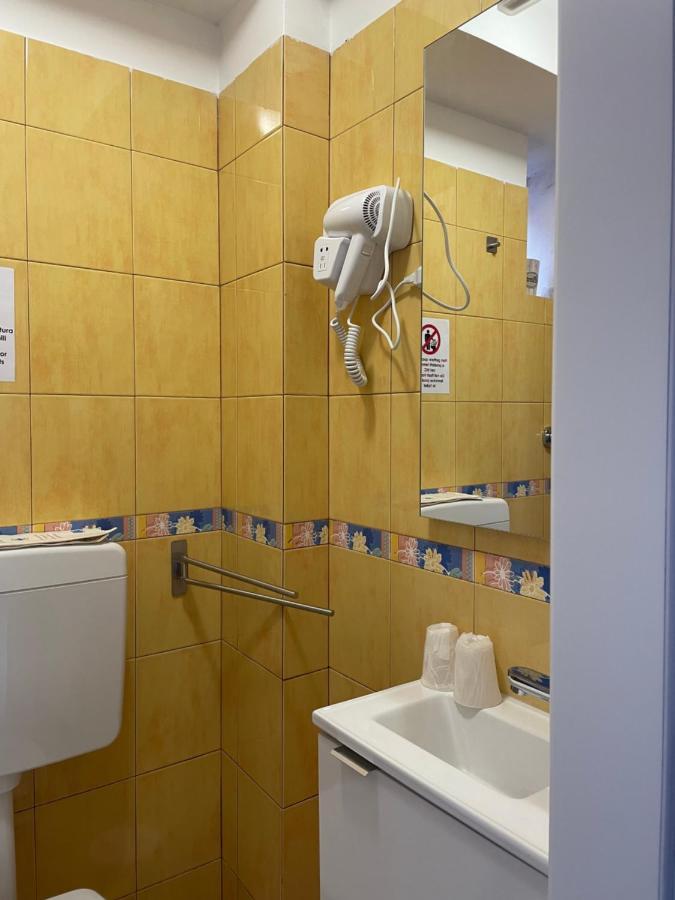Luvegu Sciuiu Apartment Вернаца Екстериор снимка